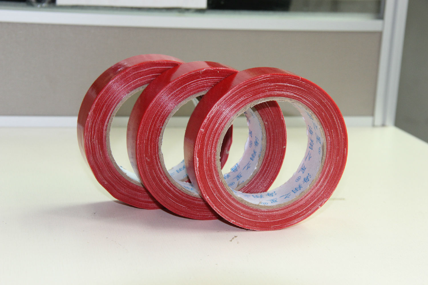 單面紅色布基膠帶.JPG